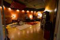attachments/room_room/28409_0/live-room-1_Large_48c8.jpeg