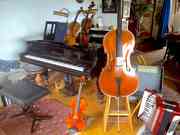 attachments/room_room/297/3_Music_Traveler_297_Freiburg_Grand_Piano_Cello_Violine_88db.jpg