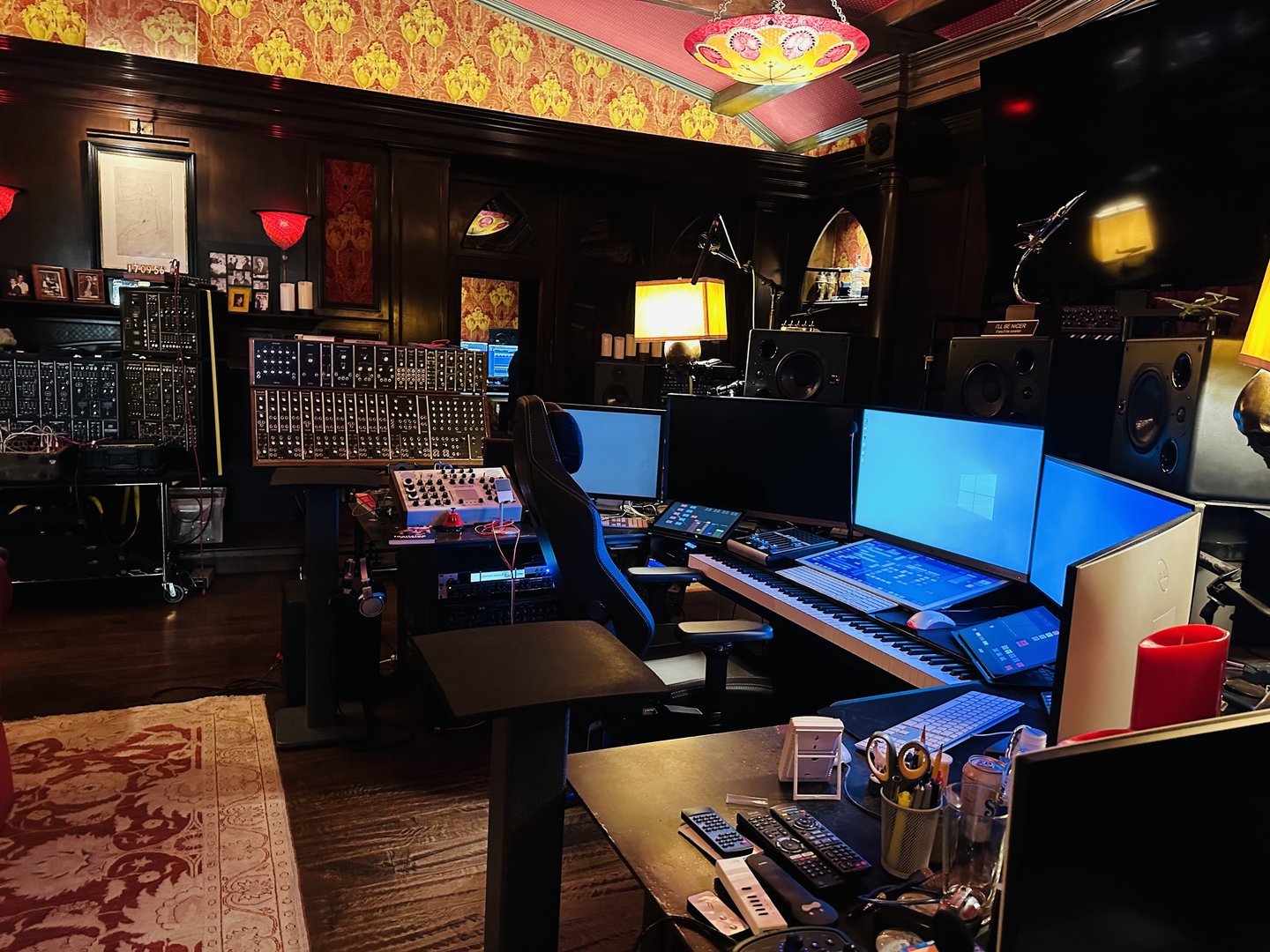 Hans Zimmer's Legendary Studio - Photo 7
